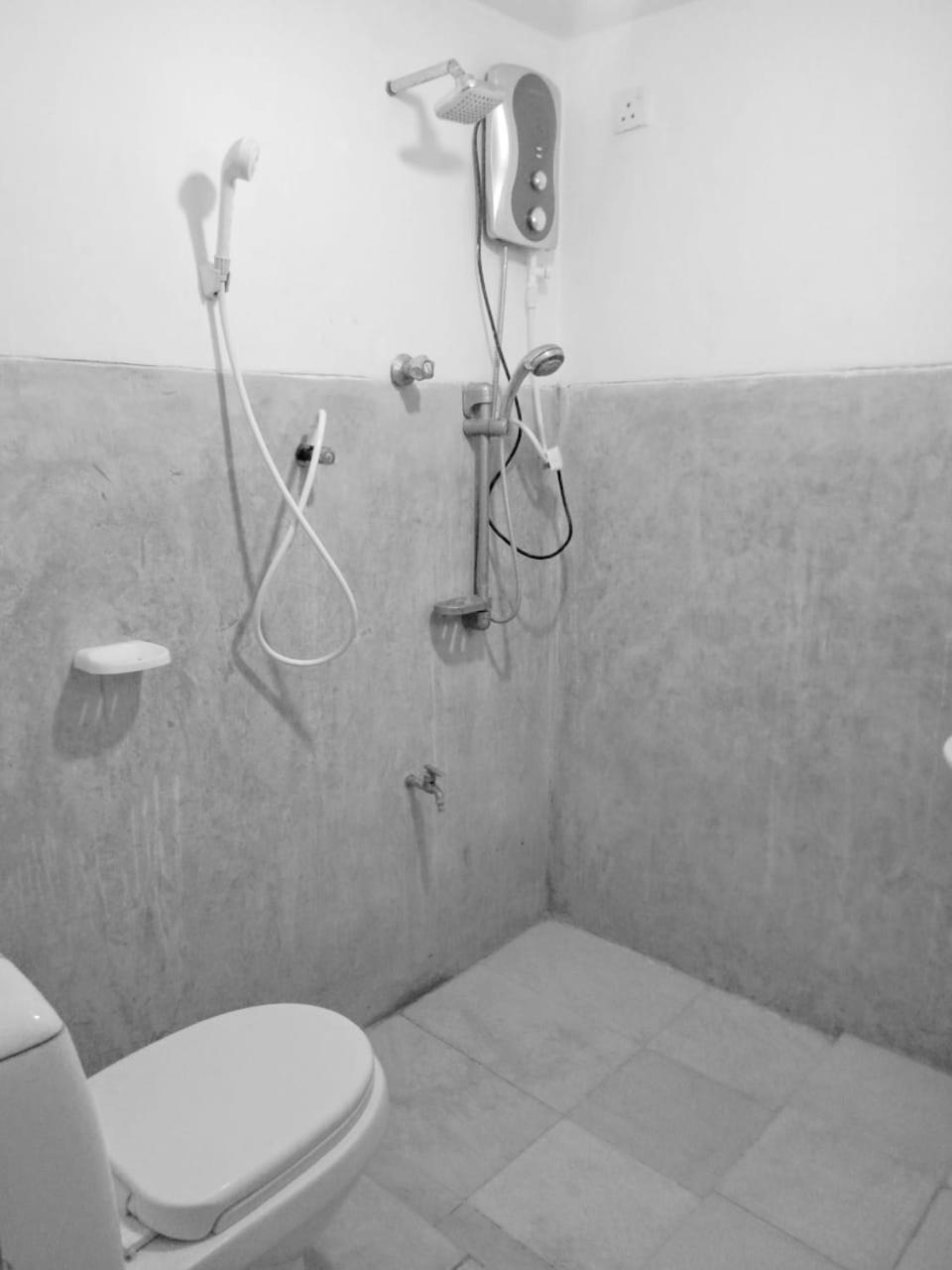 Arachchi Guest House Mirissa Exterior photo
